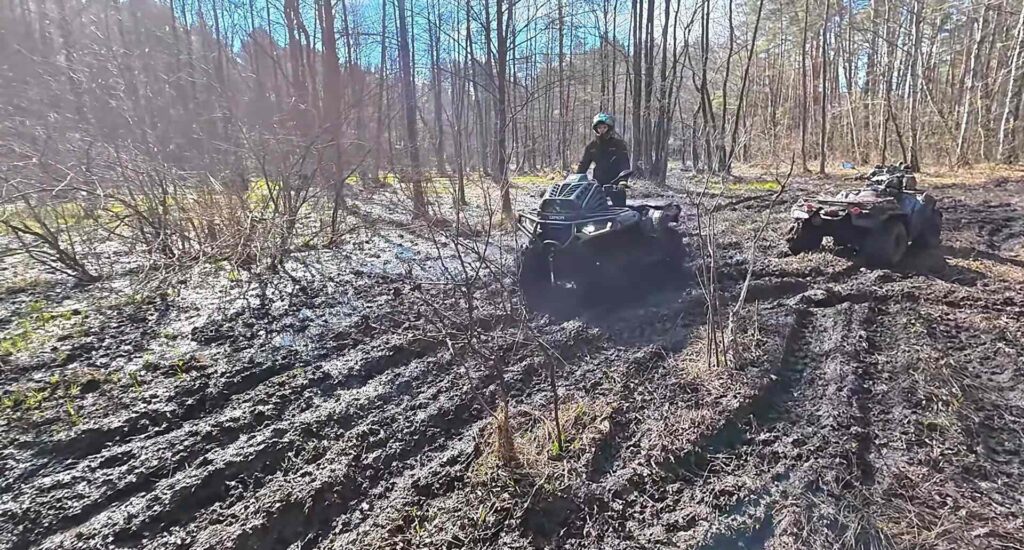 Can The LONCIN XWolf1000 Mud CVT Survive in Deep Mud? 2 loncin xwolf1000 mud deep mud performance test