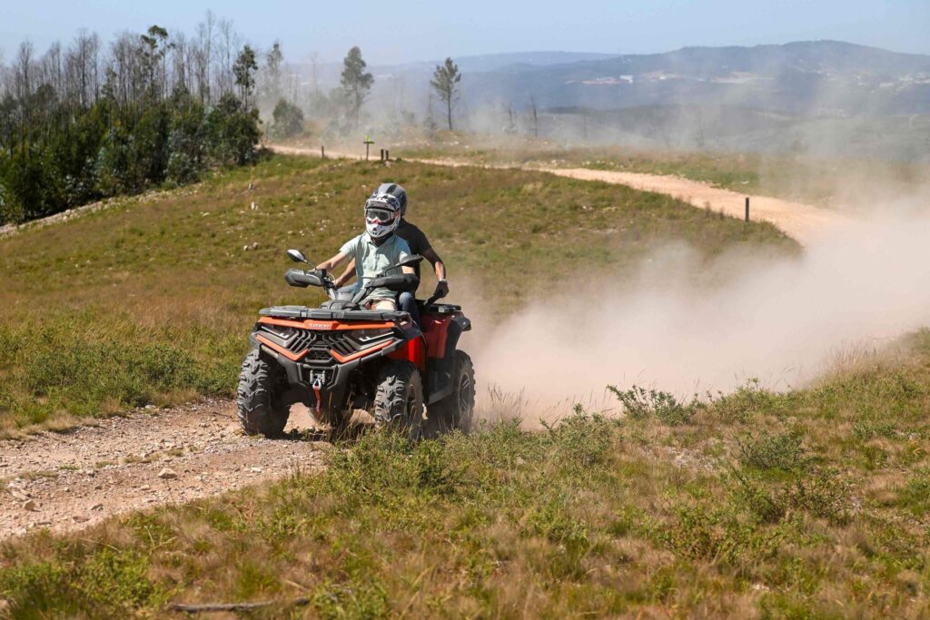LONCIN XWolf Conquers Portugal with an 80 km Off-Road Adventure 15 LONCIN XWolf handling winding mountain roads with precise steering