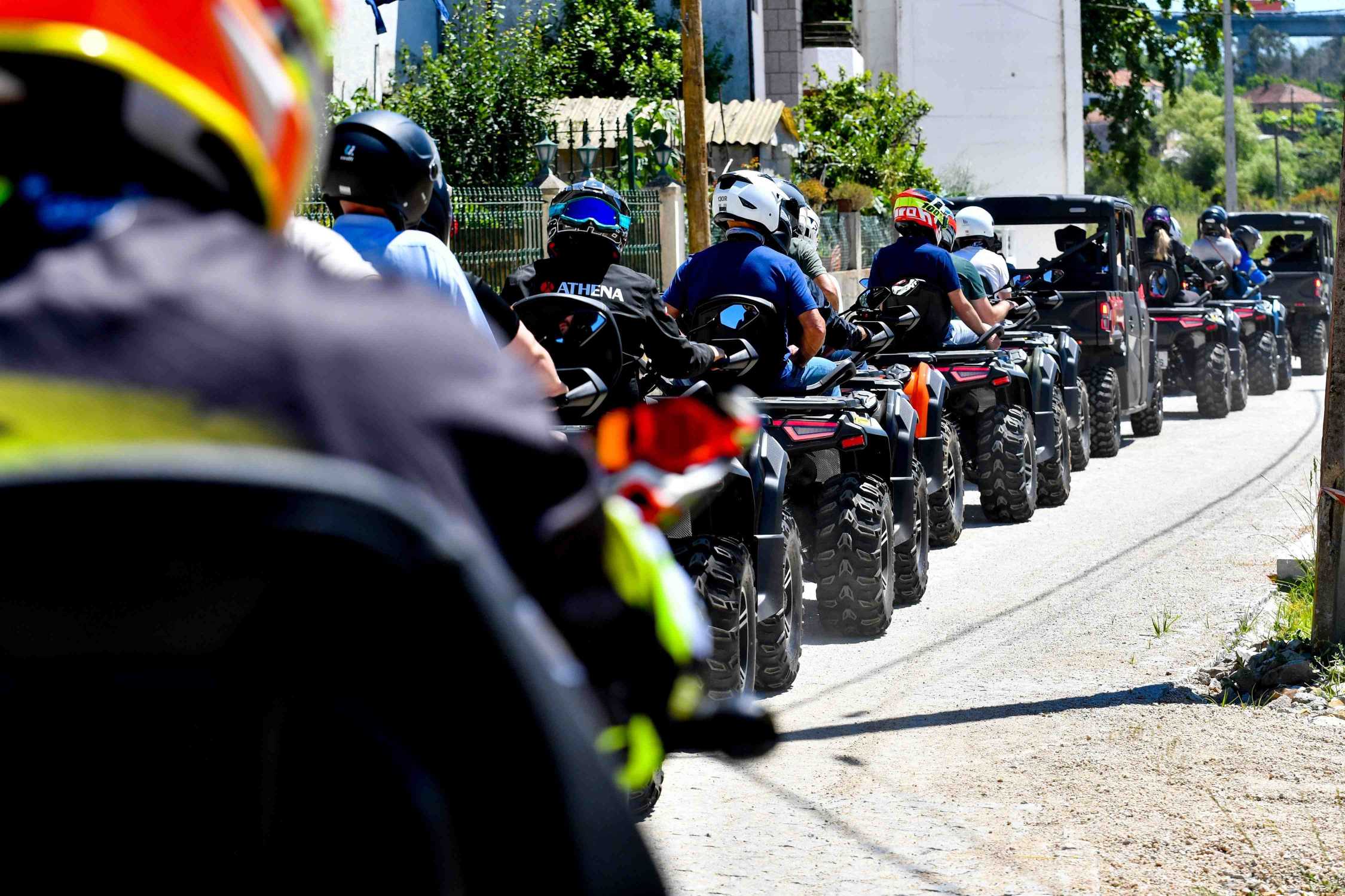 LONCIN XWolf Conquers Portugal with an 80 km Off-Road Adventure 17 LONCIN off-road convoy raising dust across natural trails