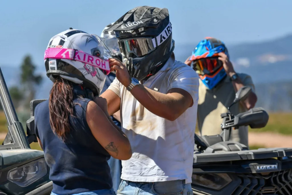 LONCIN XWOLF700L: How Off-Road Adventures Connect Different Riders 3 atv-riders-preparing-for-trail-ride